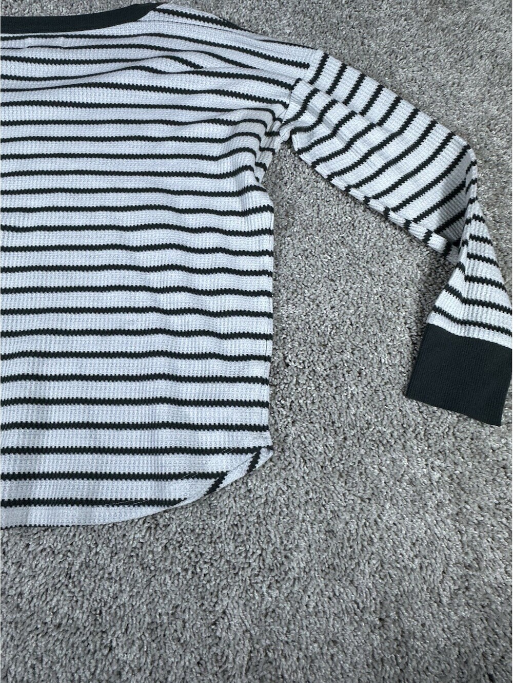 Lou & Grey Women’s Shirt Size Small Short Sleeve Gray and White - Picture 12 of 12